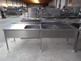 s/s Sink 2 bins central